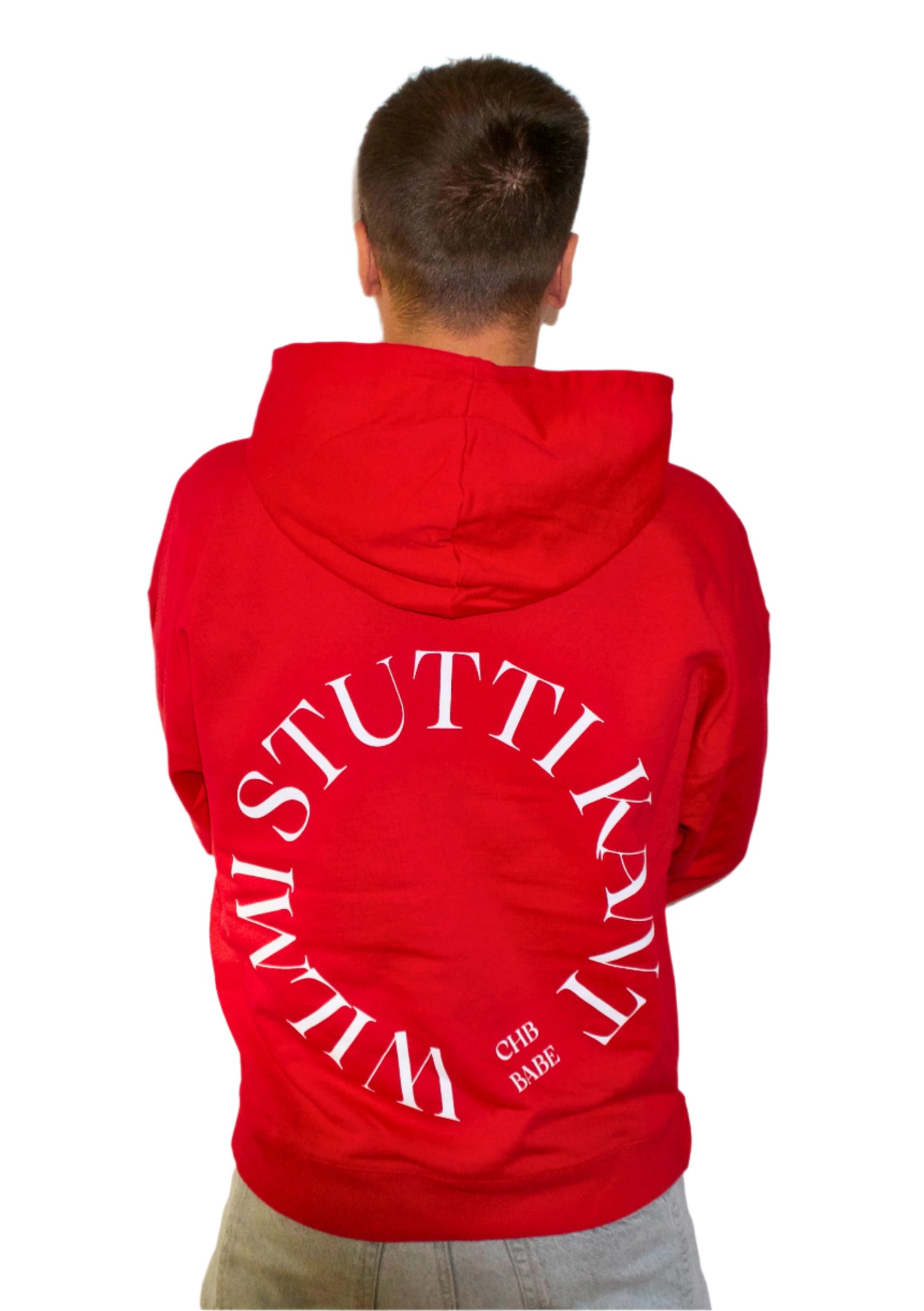 Roter Hoodie von Mann getragen mit dem Schriftzug "KANT WILMI STUTTI CHB BABE"
